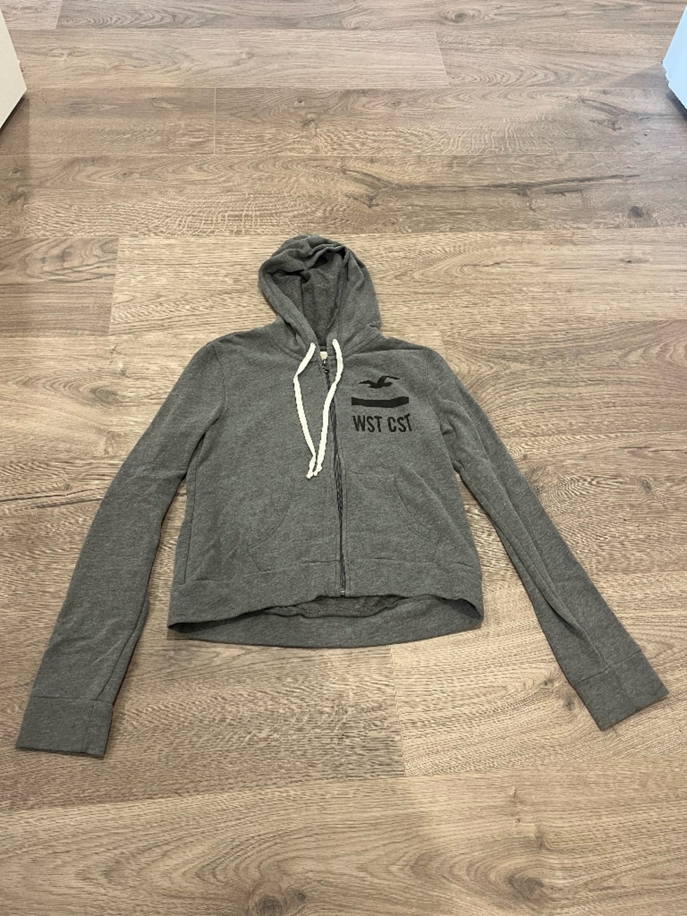 Hollister Co. Cropped Full-Zip Hooded Jacket in Heather Gray